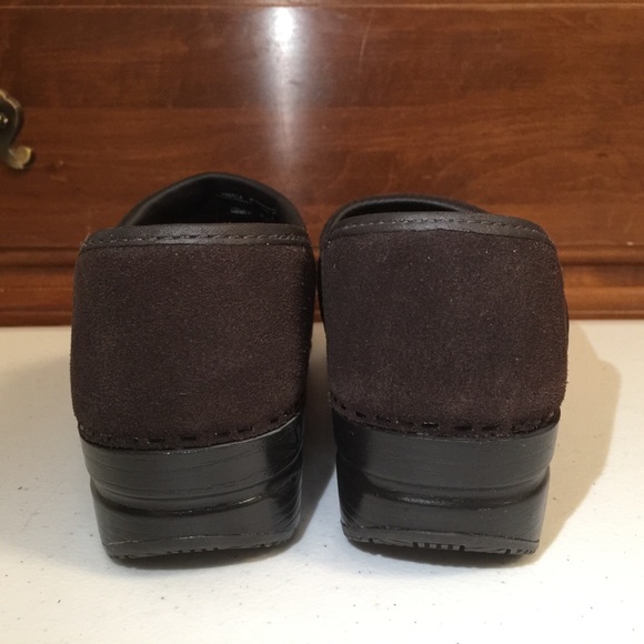 ▫️Lands’ End Women’s Brown Suede Clogs | Size 7B - Picture 6 of 15